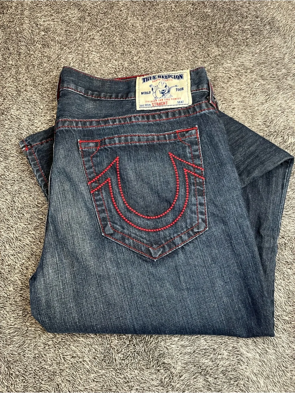 True Religion Men’s Dark Blue Straight Jeans with Red Stitching size 40